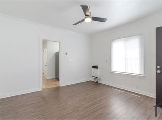 2312 W 52nd St, Los Angeles, CA 90043