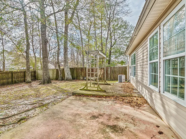 116 Mockernut Dr — Photo 24
