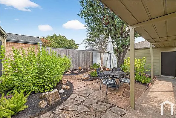 1917 Trixie Ln — Photo 20