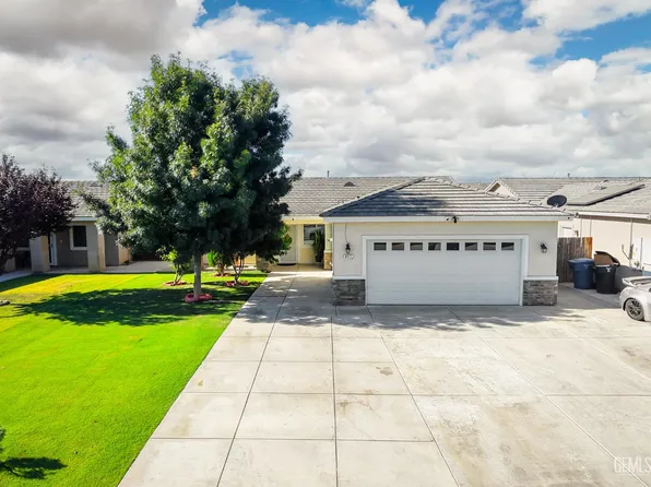 411 Darling Point Dr, Bakersfield, CA 93307