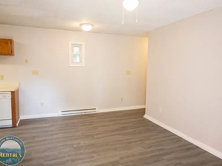 268 Faculty St — Photo 4