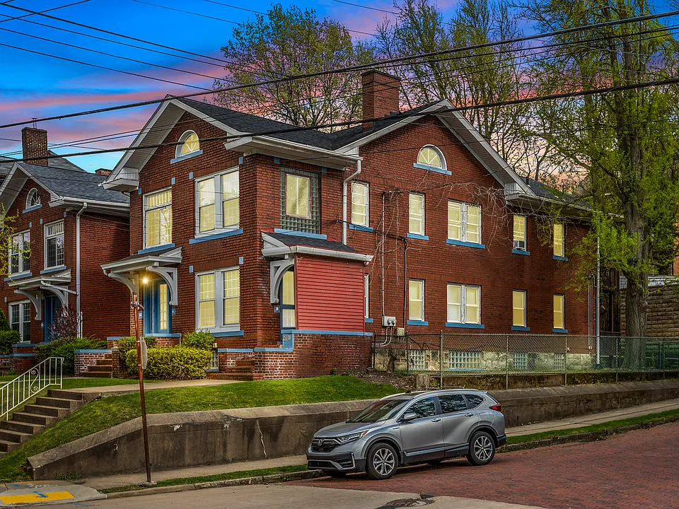 5500 Bartlett St