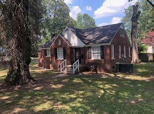 940 Robin Hood Ln, Memphis, TN 38111