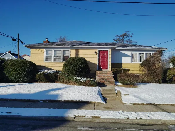 129-34 129th Rd, Rosedale, NY 11422