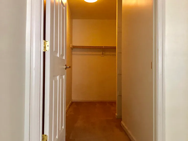 Dunn Loring Metro Apartments — Photo 42