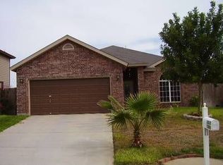 1517 Denmark Ln, Laredo, TX 78045