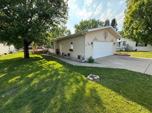 409 E Wood Ln, Belvidere, IL 61008