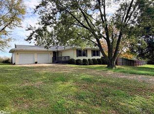 2387 Lilac Ct, Fairfield, IA 52556