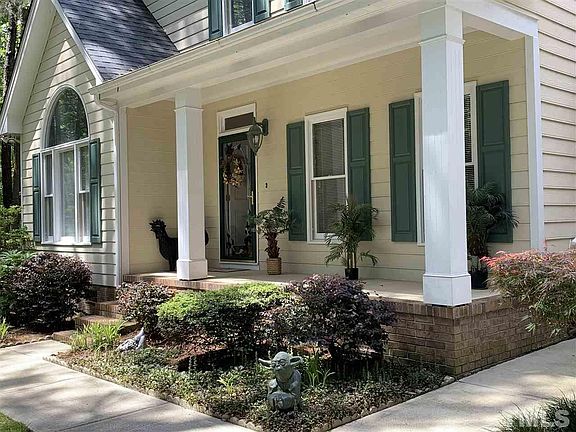 3rd image of 3301 Wisteria Dr