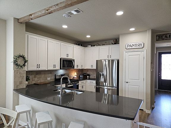 4th image of 3016 Upland Trail Ln