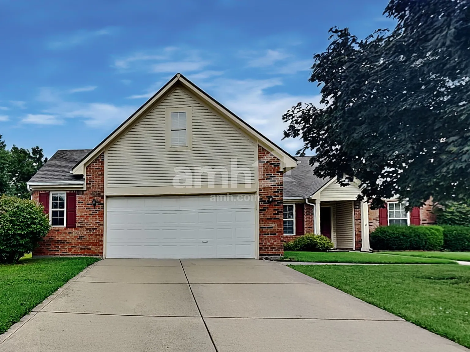 3 bed, 2.0 bath, 2109 sqft, $2,375 — Photo 1