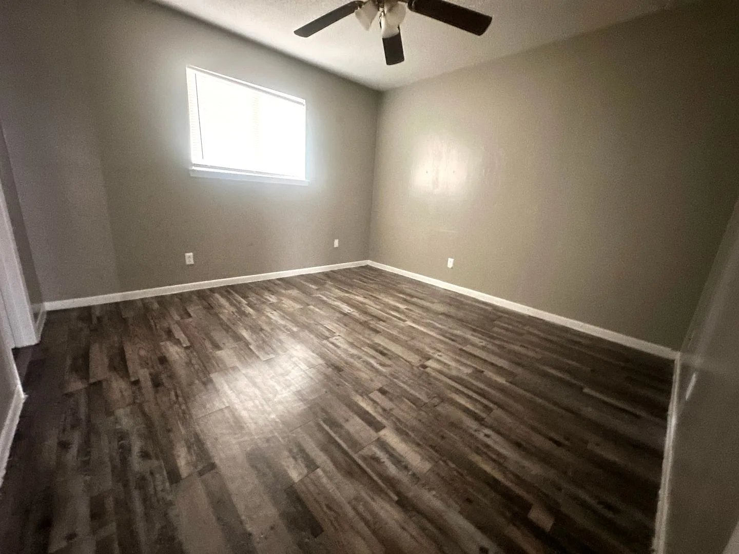 1302 Harris Apartments — Photo 4