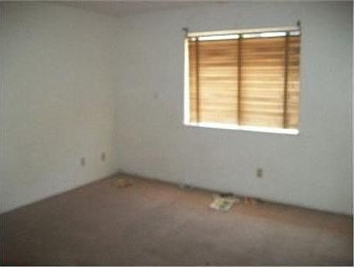 2nd image of 944 Apple Ave