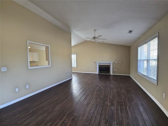 2nd image of 209 Jay Rd