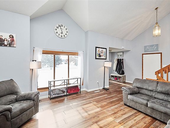 4th image of 2601 Scenic Valley Dr