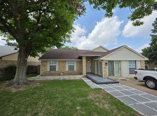 1203 Pigeon Forge Rd, Pflugerville, TX 78660