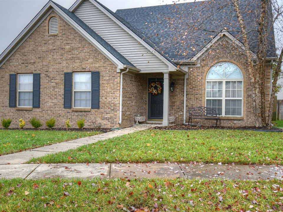 1st image of 453 Wellington Gardens Dr