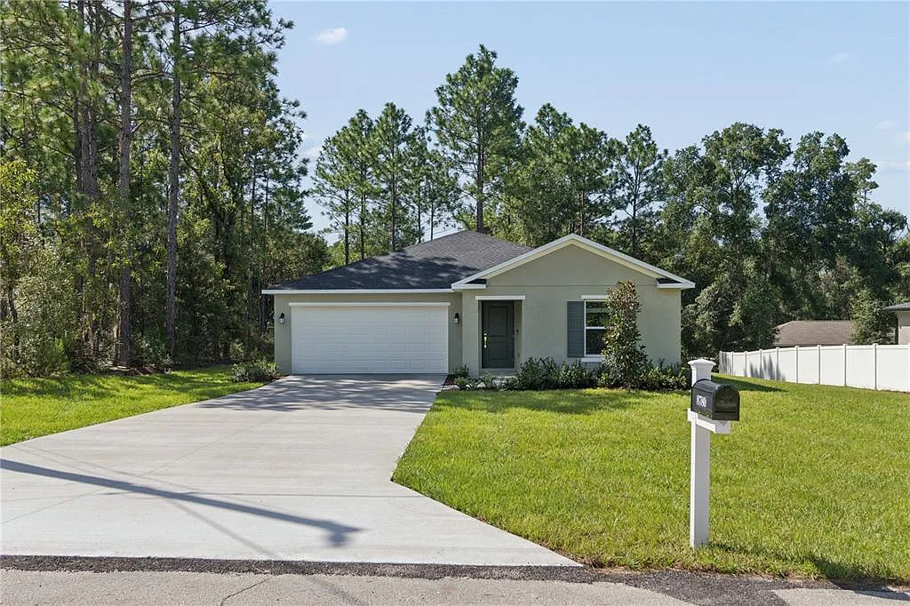 3 bed, 2.0 bath, 1487 sqft, $1,850 — Photo 1