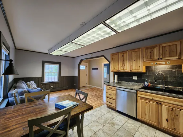 417 US-1 Highway, Gouldsboro, ME 04607