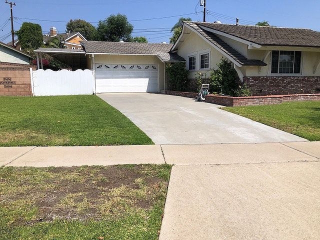 1st image of 13106 De Alcala Dr