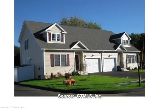 47 Church St, East Haven, CT 06512