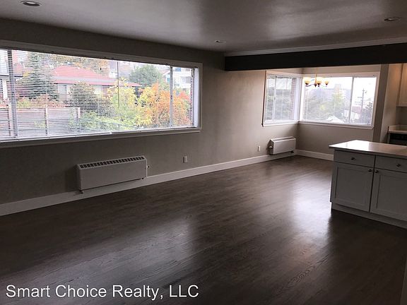 5th image of 530 W Olympic Pl