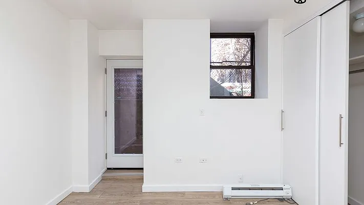 Rented by Nooklyn NYC LLC | media 50