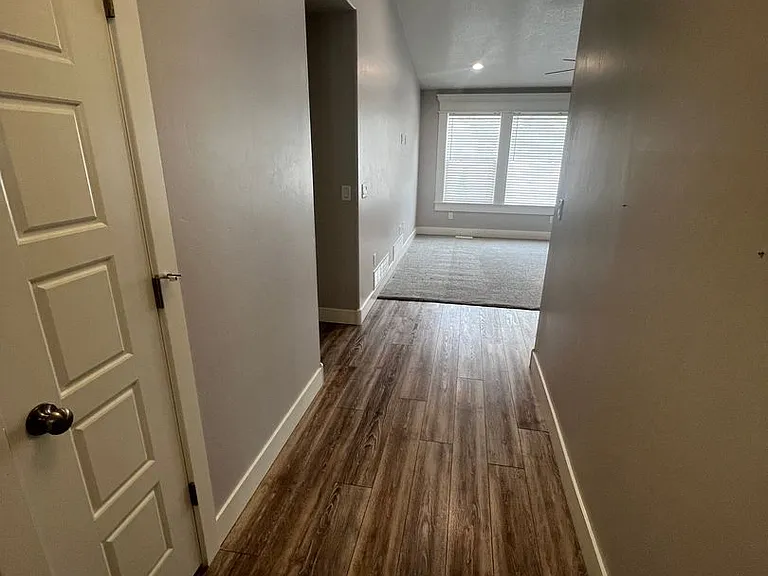 5034 Jake Ave — Photo 2