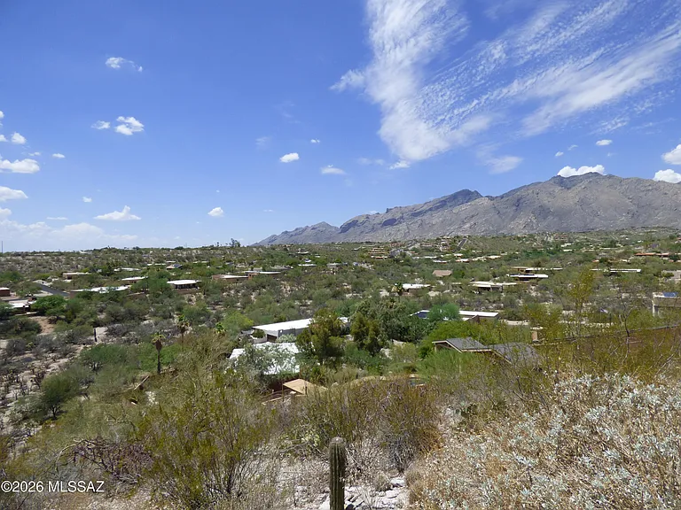 5721 E Paseo Cocospera — Photo 41