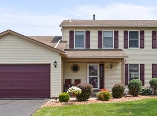 409 Guinevere Dr, Rochester, NY 14626