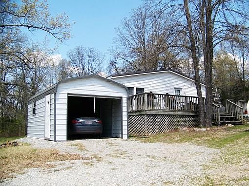 1st image of 890 Twin Oaks Ln
