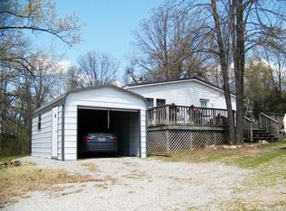 890 Twin Oaks Ln, Yellville, AR 72687