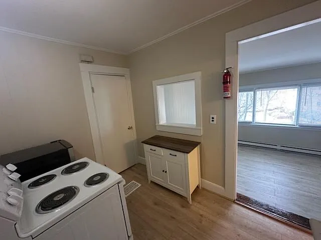 28 Russell St — Photo 2