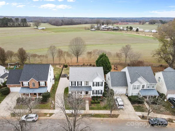 8802 Cool Meadow Dr #176, Huntersville, NC 28078