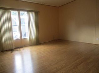 425 Kingslake Dr, Debary, FL 32713