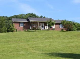 512 Oak Glen Cir, Fall Branch, TN 37656