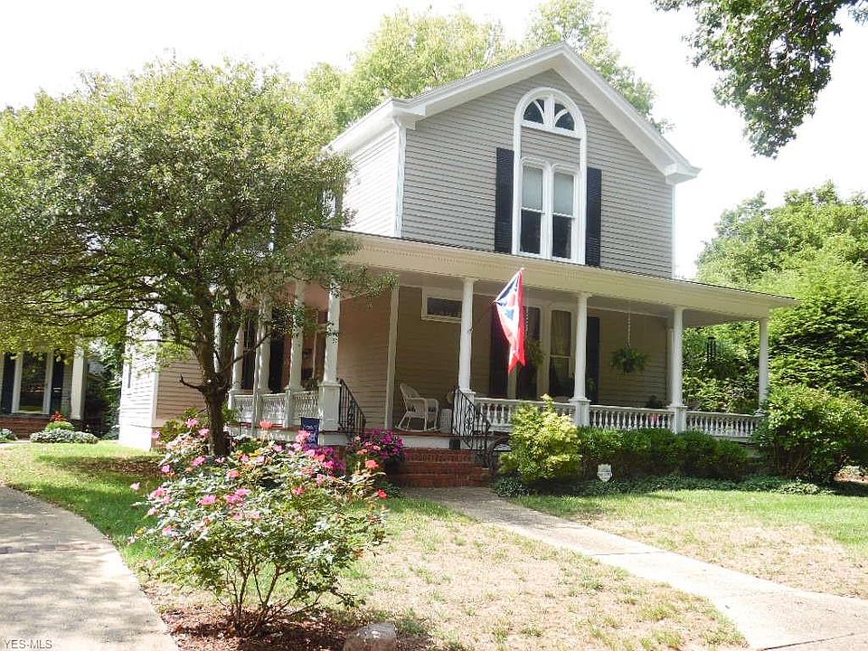 1st image of 509 4th St