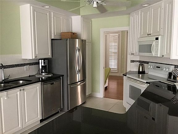 5th image of 5580 Bilbao Pl