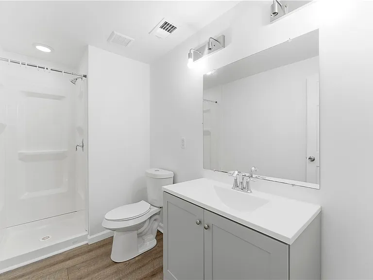 117 E Jefferson St #1 — Photo 27