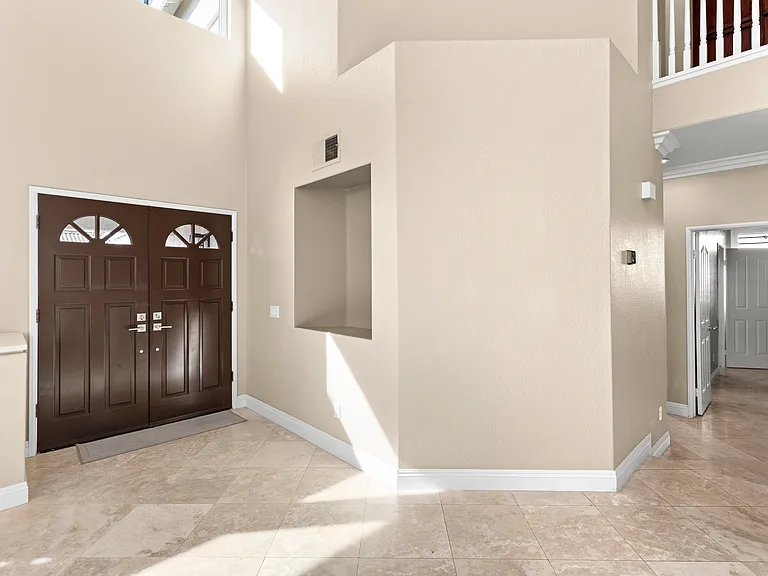 13163 Valewood Rd — Photo 2