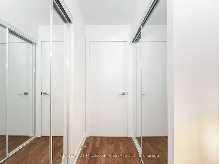 15 Beverley St #301 — Photo 23