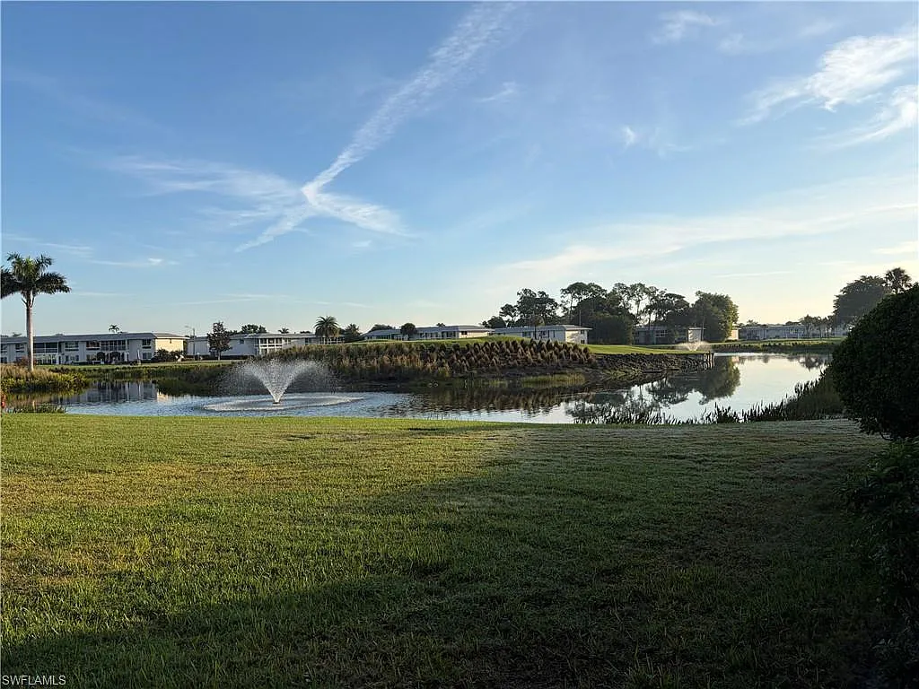 2 bed, 2.0 bath, 1215 sqft, $5,000 — Photo 2