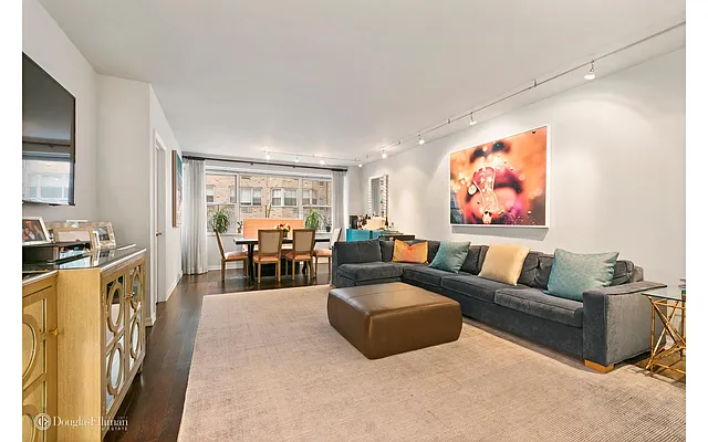 Sold by Douglas Elliman | media 14