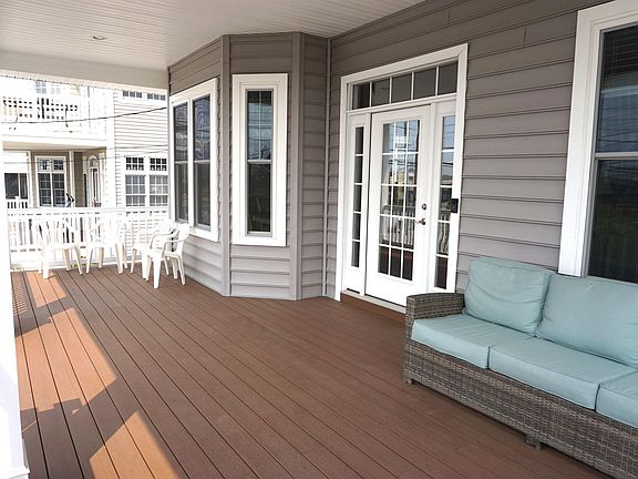 3rd image of 3525 Haven Ave #1