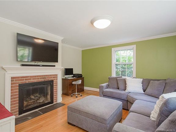 4th image of 29 Uplands Dr