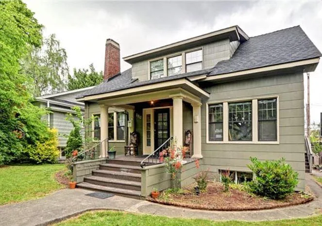 3 bed, 2.5 bath, 2965 sqft, $850 — Photo 1