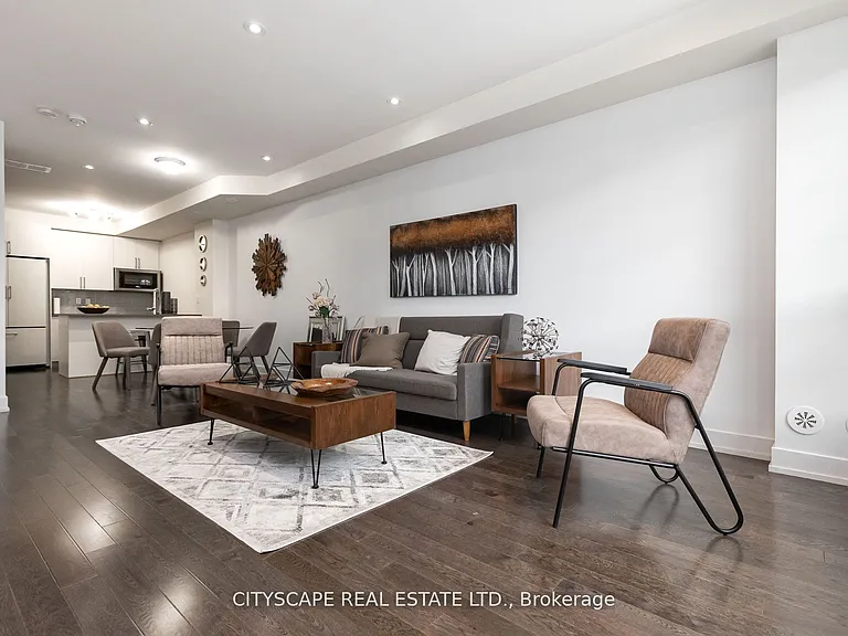 1084 Lansdowne Ave — Photo 3