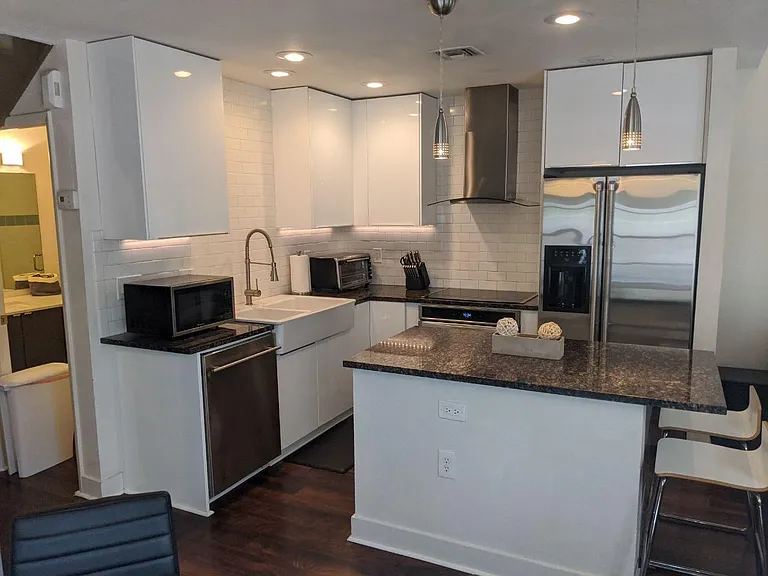 602 N May St #45 — Photo 10
