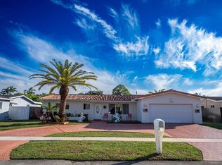 11040 NW 16th Street, Pembroke Pines, FL 33026