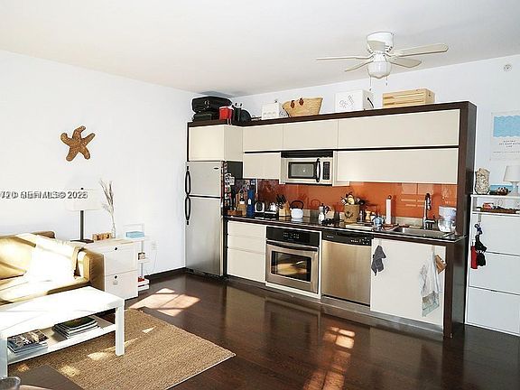 5th image of 435 21st St #215